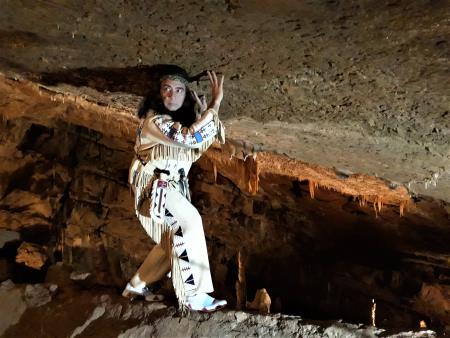 Winnetou, poustvarjanje filmskih scen - Županova jama. Arhiv Županove jame